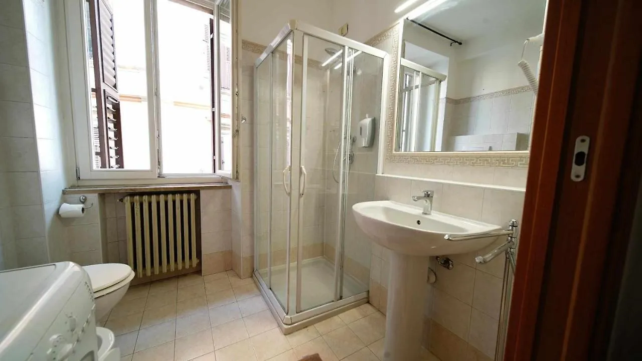 Destiny Home 2 Verona Piazza Isolo 0*,