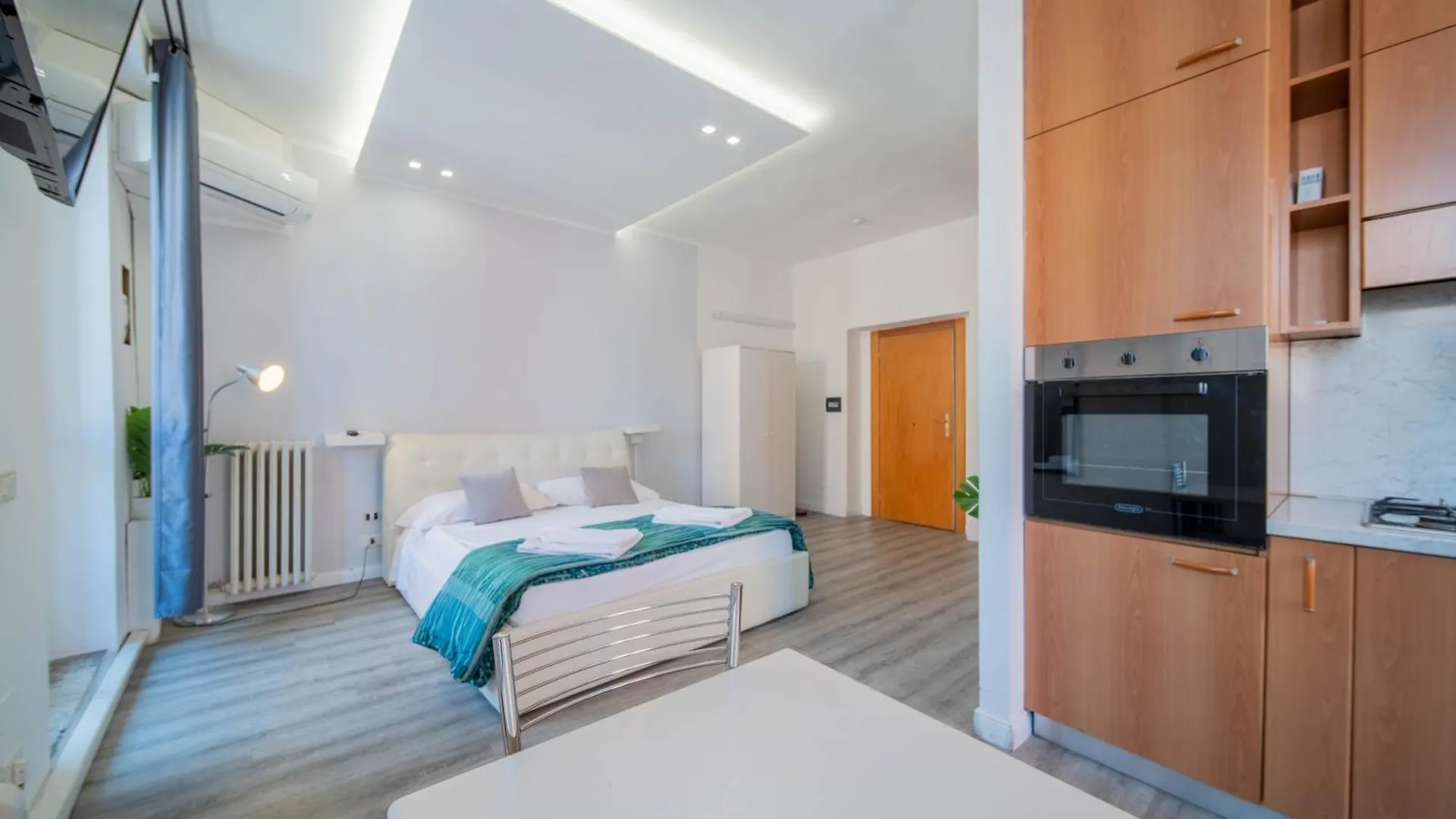 Destiny Home 2 Verona Piazza Isolo Apartment